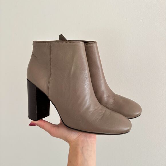 Tory Burch Shoes - NEW Tory Burch Bowie Leather Zip Up Round Toe Ankle Bootie Brown 7.5M